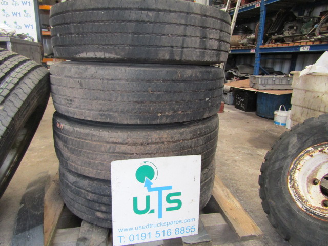 MITSUBISHI FUSO (6) WHEELS AND TYRES 205/75/17.5 8-10MM TREAD 32MM HOLES SET OF 6 - Reifen für LKW: das Bild 4 MITSUBISHI FUSO (6) WHEELS AND TYRES 205/75/17.5 8-10MM TREAD 32MM HOLES SET OF 6 - Reifen für LKW: das Bild 4