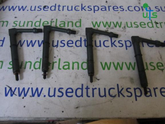 NISSAN D22 2.5 DIESEL INJECTORS SET OF 4 - Kraftstoffaufbereitung/ Kraftstoffförderung für Kommunal-/ Sonderfahrzeug: das Bild 1 NISSAN D22 2.5 DIESEL INJECTORS SET OF 4 - Kraftstoffaufbereitung/ Kraftstoffförderung für Kommunal-/ Sonderfahrzeug: das Bild 1