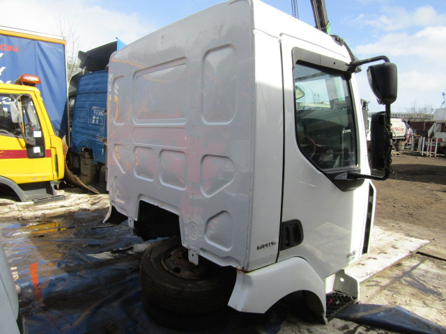 RENAULT MIDLUM DXI 7.5T CAB (2013) - Fahrerhaus für LKW: das Bild 4 RENAULT MIDLUM DXI 7.5T CAB (2013) - Fahrerhaus für LKW: das Bild 4