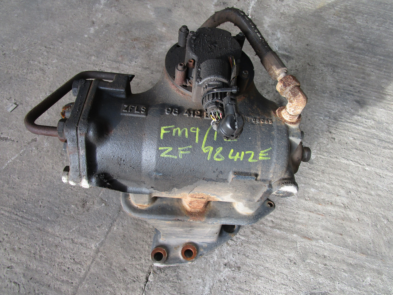 VOLVO FM9/FM12 STEERING BOX ZF P/NO 98412E - Lenkung für LKW: das Bild 1 VOLVO FM9/FM12 STEERING BOX ZF P/NO 98412E - Lenkung für LKW: das Bild 1