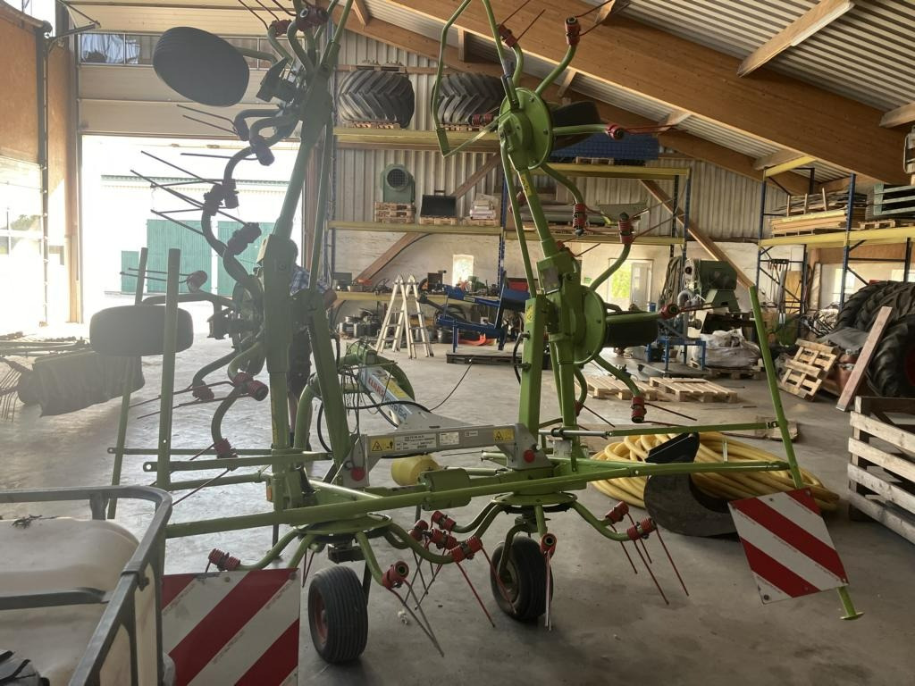 CLAAS VOLTO 64 - Heuwender/ Wenderechen: das Bild 2 CLAAS VOLTO 64 - Heuwender/ Wenderechen: das Bild 2