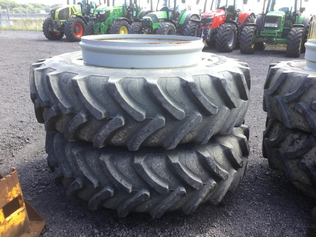 MFMassey 7726 DYNA-VT - Traktor: das Bild 4 MFMassey 7726 DYNA-VT - Traktor: das Bild 4