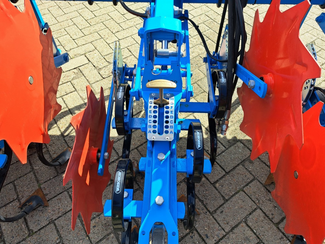 Monosem MULTICROP - Technik für Bodenbearbeitung: das Bild 4 Monosem MULTICROP - Technik für Bodenbearbeitung: das Bild 4