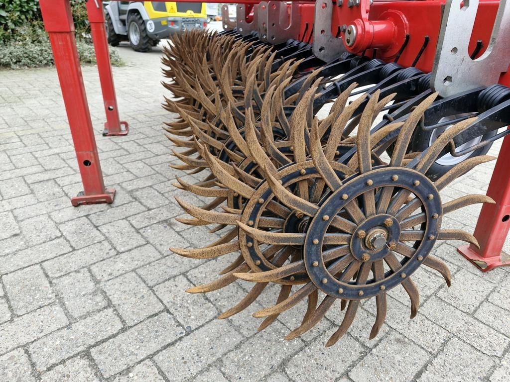 Technik für Bodenbearbeitung Pöttinger ROTOCARE V 6600: das Bild 11