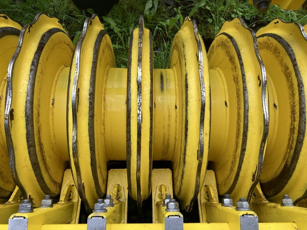 Pöttinger SYNKRO 3030 - Grubber: das Bild 5 Pöttinger SYNKRO 3030 - Grubber: das Bild 5
