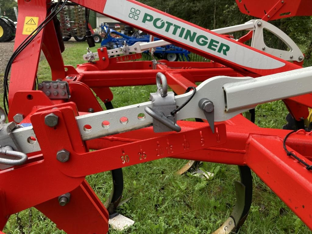 Pöttinger SYNKRO 3030 - Grubber: das Bild 3 Pöttinger SYNKRO 3030 - Grubber: das Bild 3