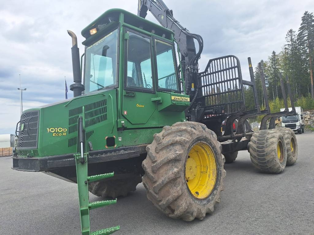 John Deere 1010 D Eco III - Forwarder: das Bild 2 John Deere 1010 D Eco III - Forwarder: das Bild 2