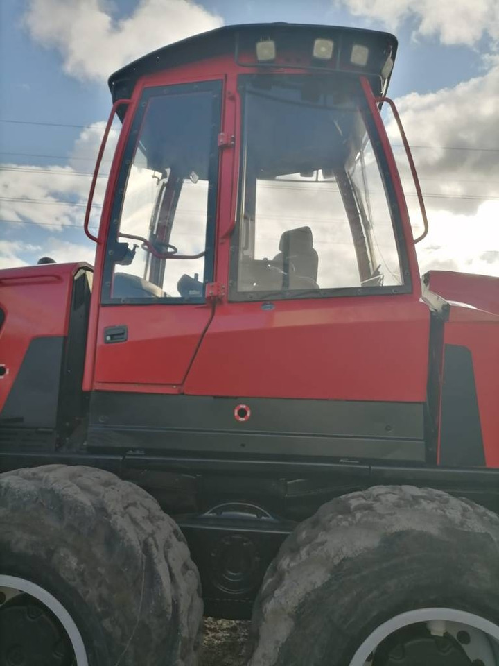 Komatsu 875 - Forwarder: das Bild 5 Komatsu 875 - Forwarder: das Bild 5