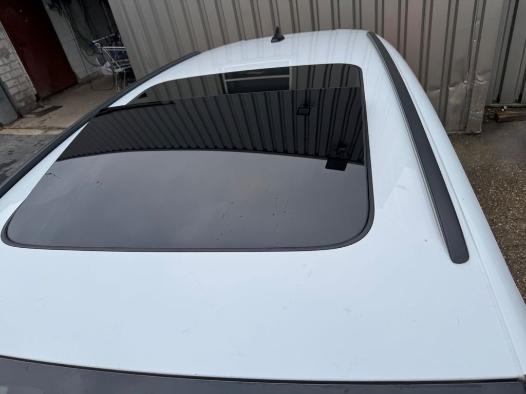 Skoda Enyaq iV 60 ecoSuite 45.000 KM Panoramadach - SUV/ Geländewagen: das Bild 4 Skoda Enyaq iV 60 ecoSuite 45.000 KM Panoramadach - SUV/ Geländewagen: das Bild 4