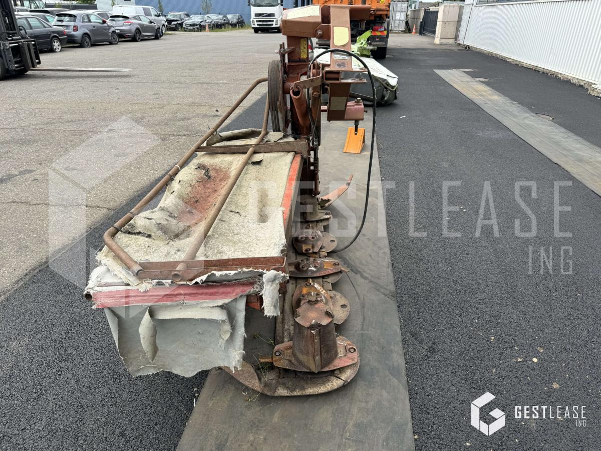 Kuhn GMD 500 - Mähwerk: das Bild 4 Kuhn GMD 500 - Mähwerk: das Bild 4