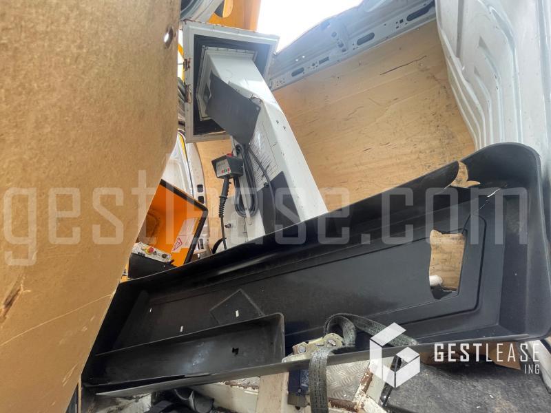 LKW mit Arbeitsbühne Renault MASTER 3 2.3 DCI 125 avec nacelle KLUBB: das Bild 9