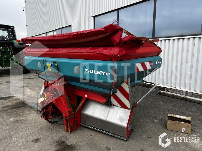 Sulky x44 - Düngerstreuer: das Bild 2 Sulky x44 - Düngerstreuer: das Bild 2