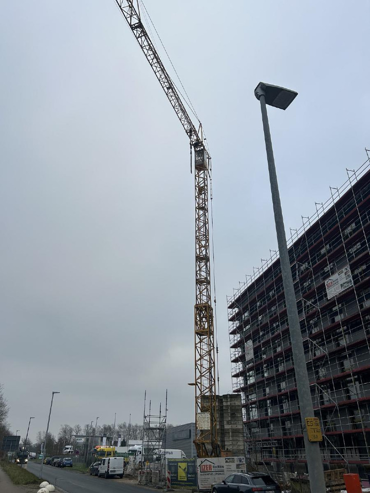 Liebherr 71k Baukran Turmdrehkran 71 K / Baujahr 2003 gebraucht - Turmkran: das Bild 2 Liebherr 71k Baukran Turmdrehkran 71 K / Baujahr 2003 gebraucht - Turmkran: das Bild 2