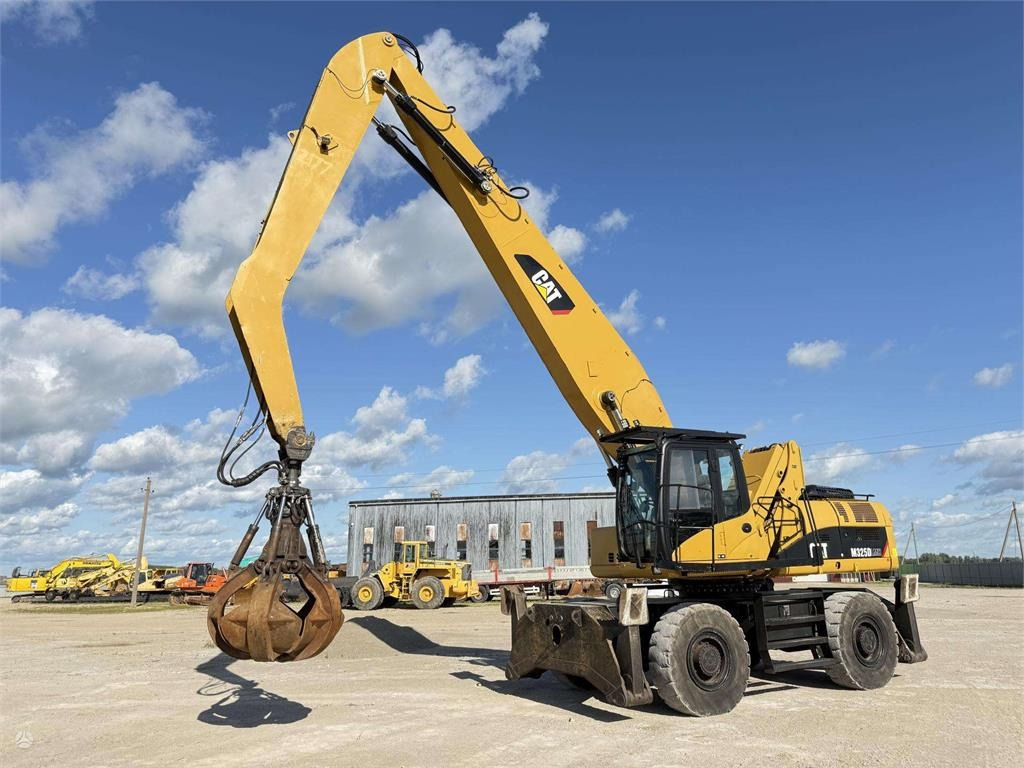 CAT M 325 DLMH - Mobilbagger: das Bild 2 CAT M 325 DLMH - Mobilbagger: das Bild 2