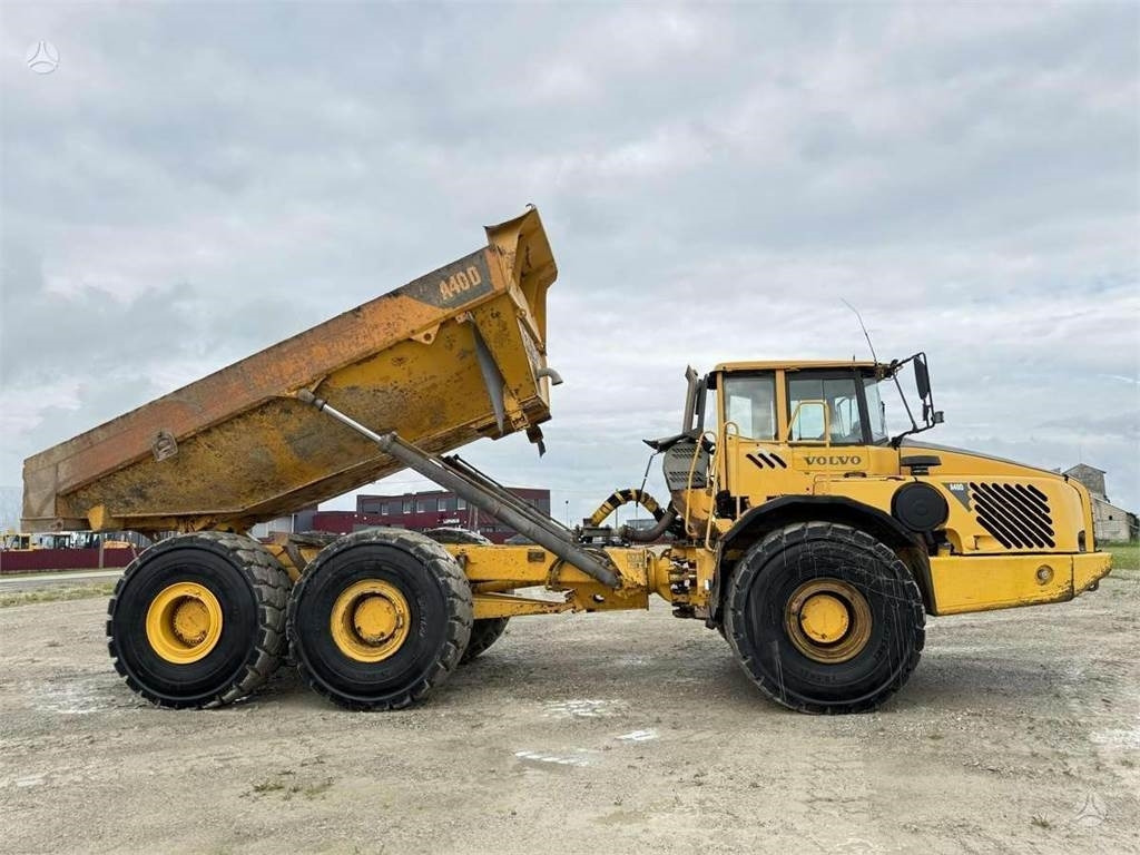 Knickgelenkter Dumper Volvo A40D, SCANDINAVIAN: das Bild 6