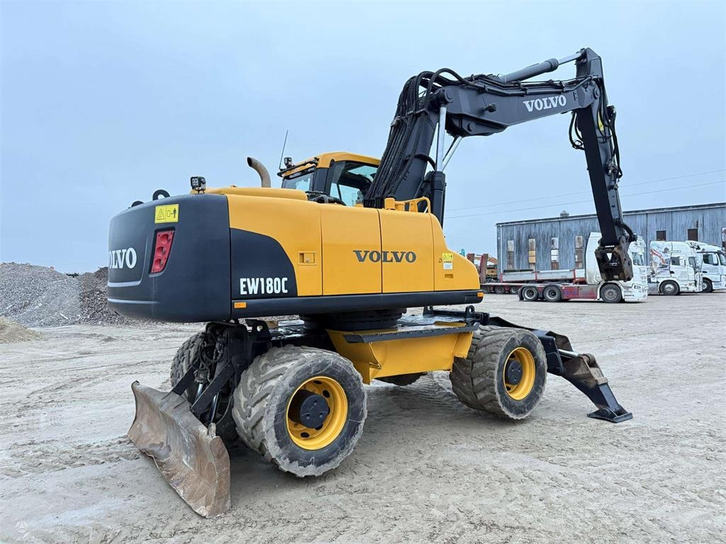 Volvo EW 180 C - Mobilbagger: das Bild 4 Volvo EW 180 C - Mobilbagger: das Bild 4