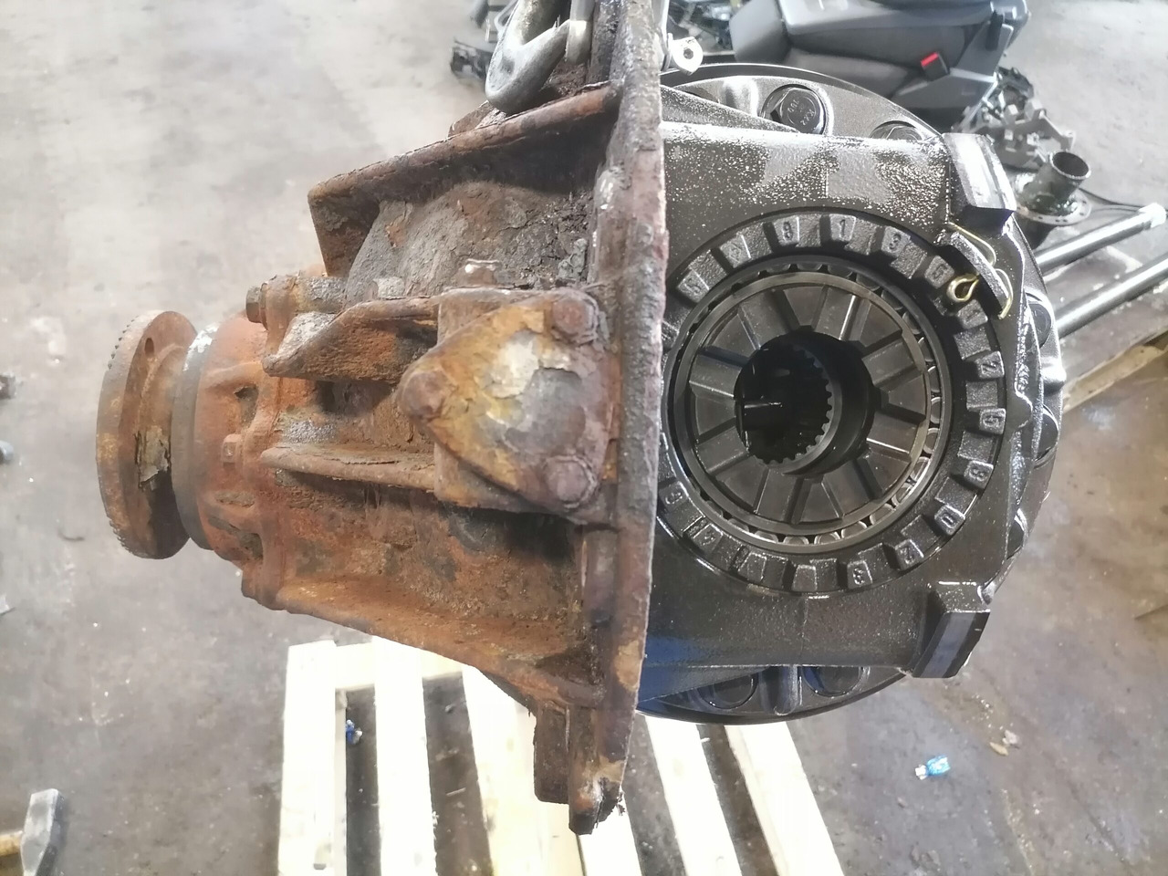 MAN Axel gear 3,7 81350106168 - Fahrantrieb für LKW: das Bild 3 MAN Axel gear 3,7 81350106168 - Fahrantrieb für LKW: das Bild 3