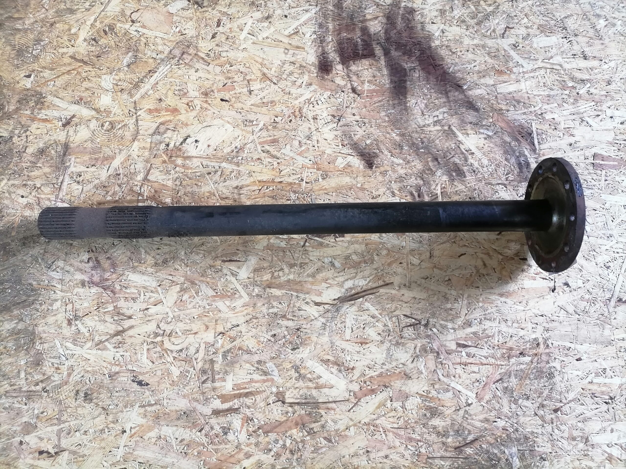 MAN Drive shaft 81355020147 - Antriebswelle für LKW: das Bild 2 MAN Drive shaft 81355020147 - Antriebswelle für LKW: das Bild 2