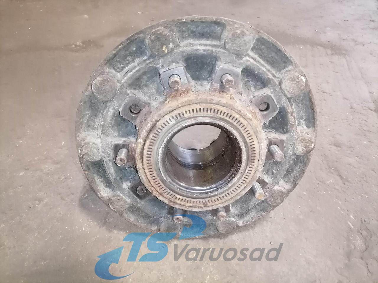 MAN Rear axel hub 81357010155 - Radnabe/-lagerung für LKW: das Bild 2 MAN Rear axel hub 81357010155 - Radnabe/-lagerung für LKW: das Bild 2