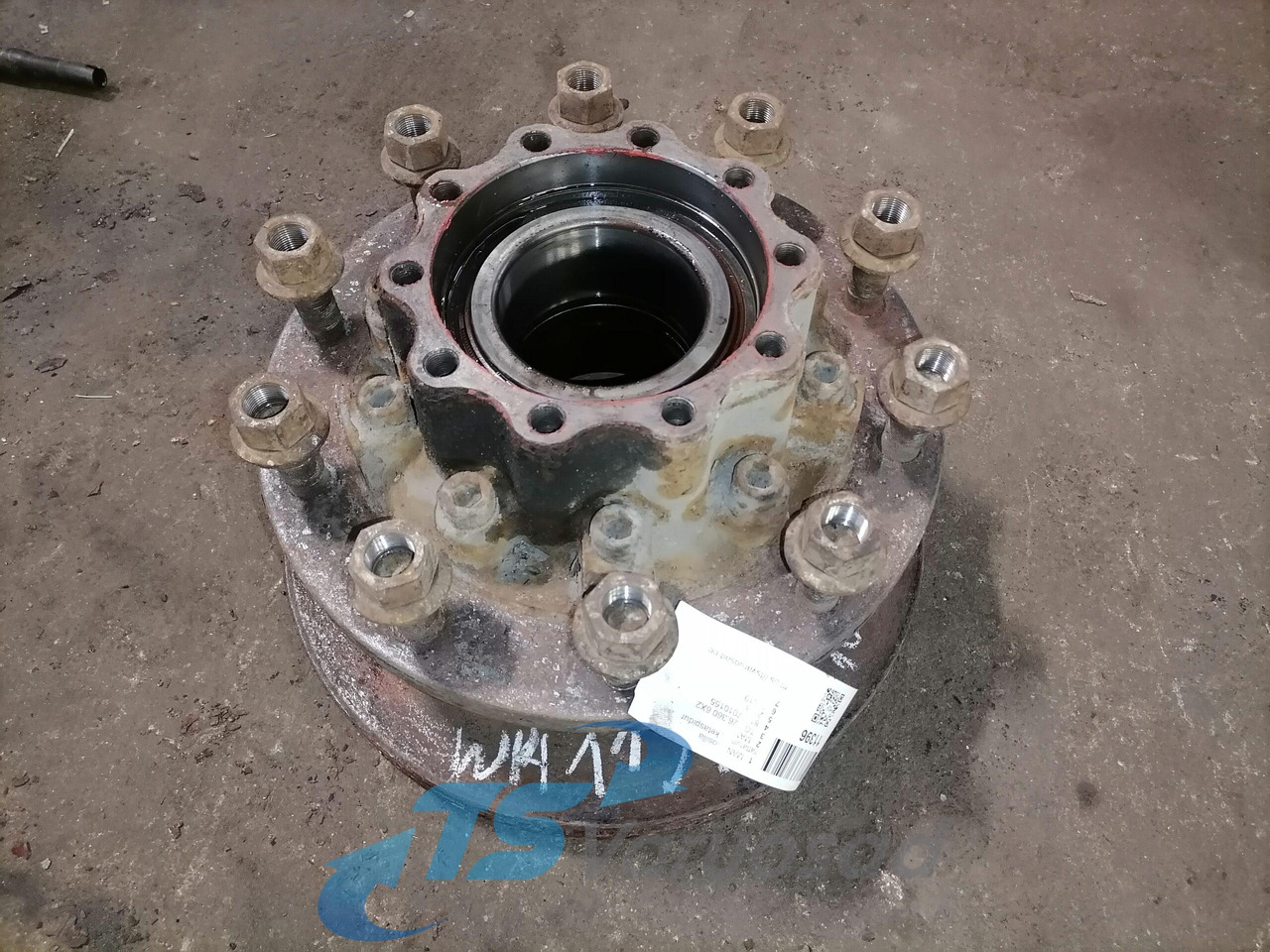 MAN Rear axel hub 81357010155 - Radnabe/-lagerung für LKW: das Bild 1 MAN Rear axel hub 81357010155 - Radnabe/-lagerung für LKW: das Bild 1