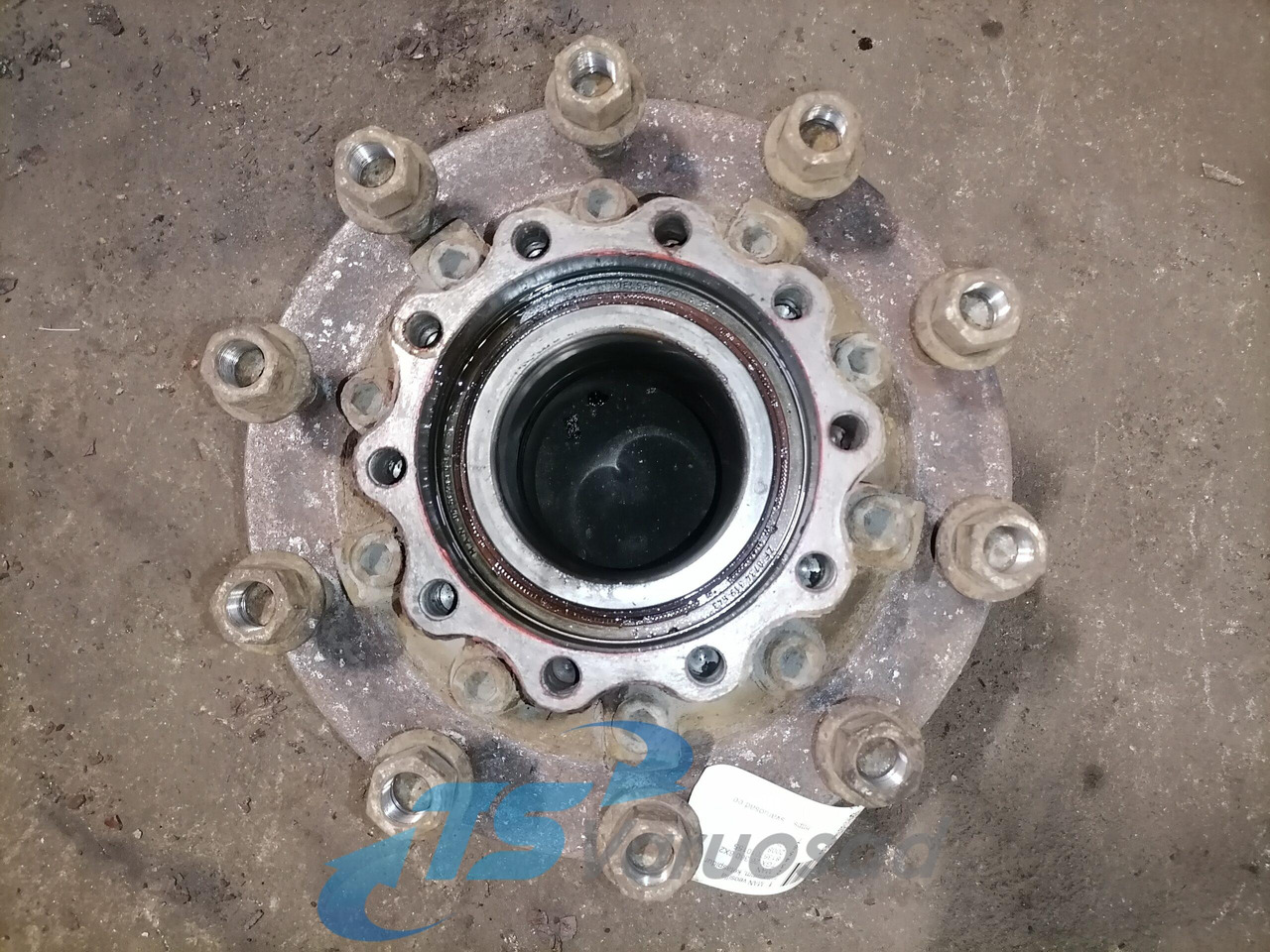 MAN Rear axel hub 81357010155 - Radnabe/-lagerung für LKW: das Bild 3 MAN Rear axel hub 81357010155 - Radnabe/-lagerung für LKW: das Bild 3