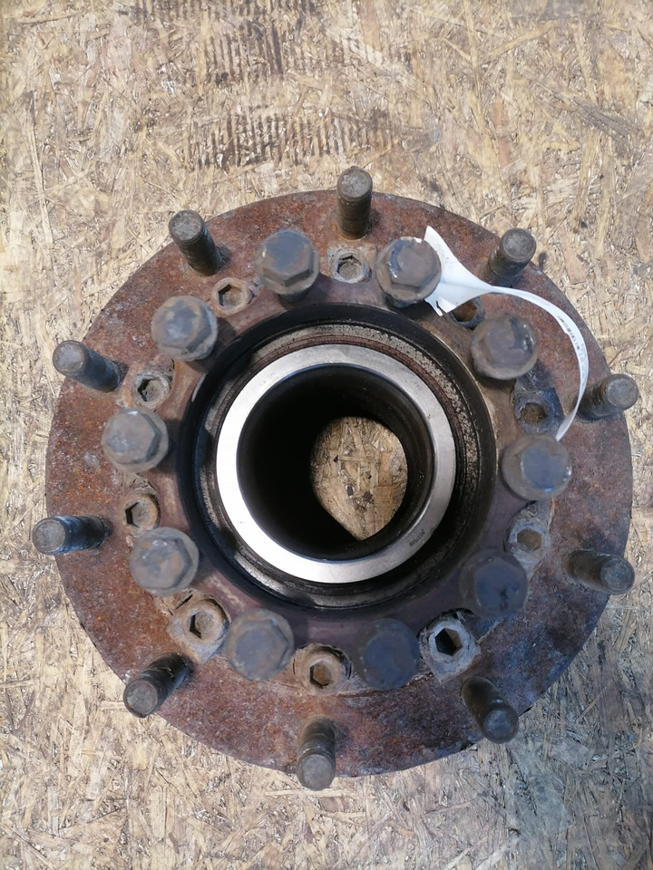 MAN Rear axel hub 81357013155 - Radnabe/-lagerung für LKW: das Bild 4 MAN Rear axel hub 81357013155 - Radnabe/-lagerung für LKW: das Bild 4