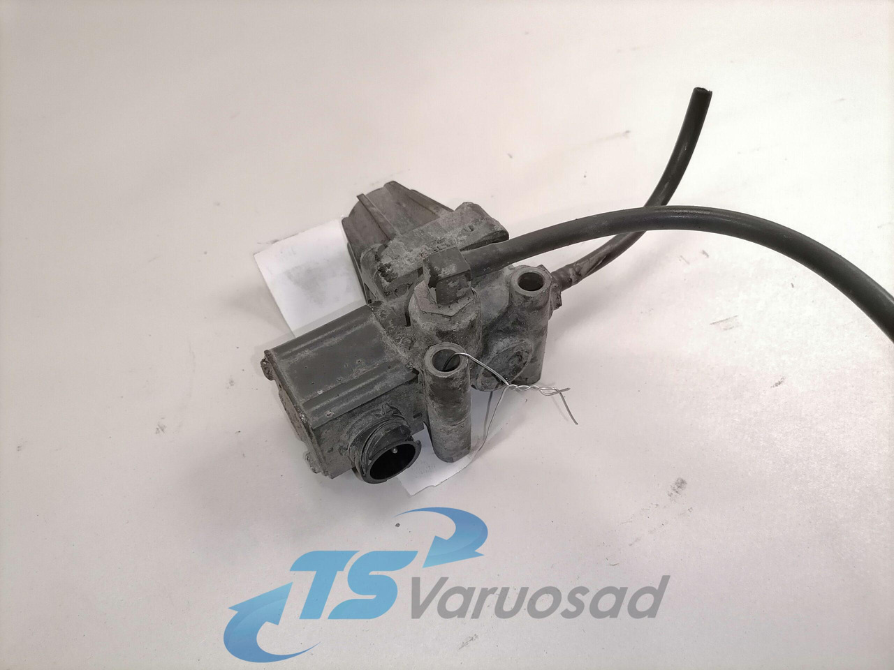 Mercedes-Benz Air pressure control valve A0044310306 - Bremsventil für LKW: das Bild 1 Mercedes-Benz Air pressure control valve A0044310306 - Bremsventil für LKW: das Bild 1