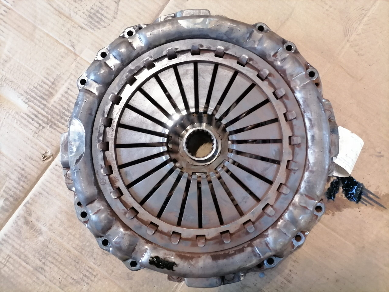Mercedes-Benz Clutch A0102508804 - Kupplung und Teile für LKW: das Bild 3 Mercedes-Benz Clutch A0102508804 - Kupplung und Teile für LKW: das Bild 3