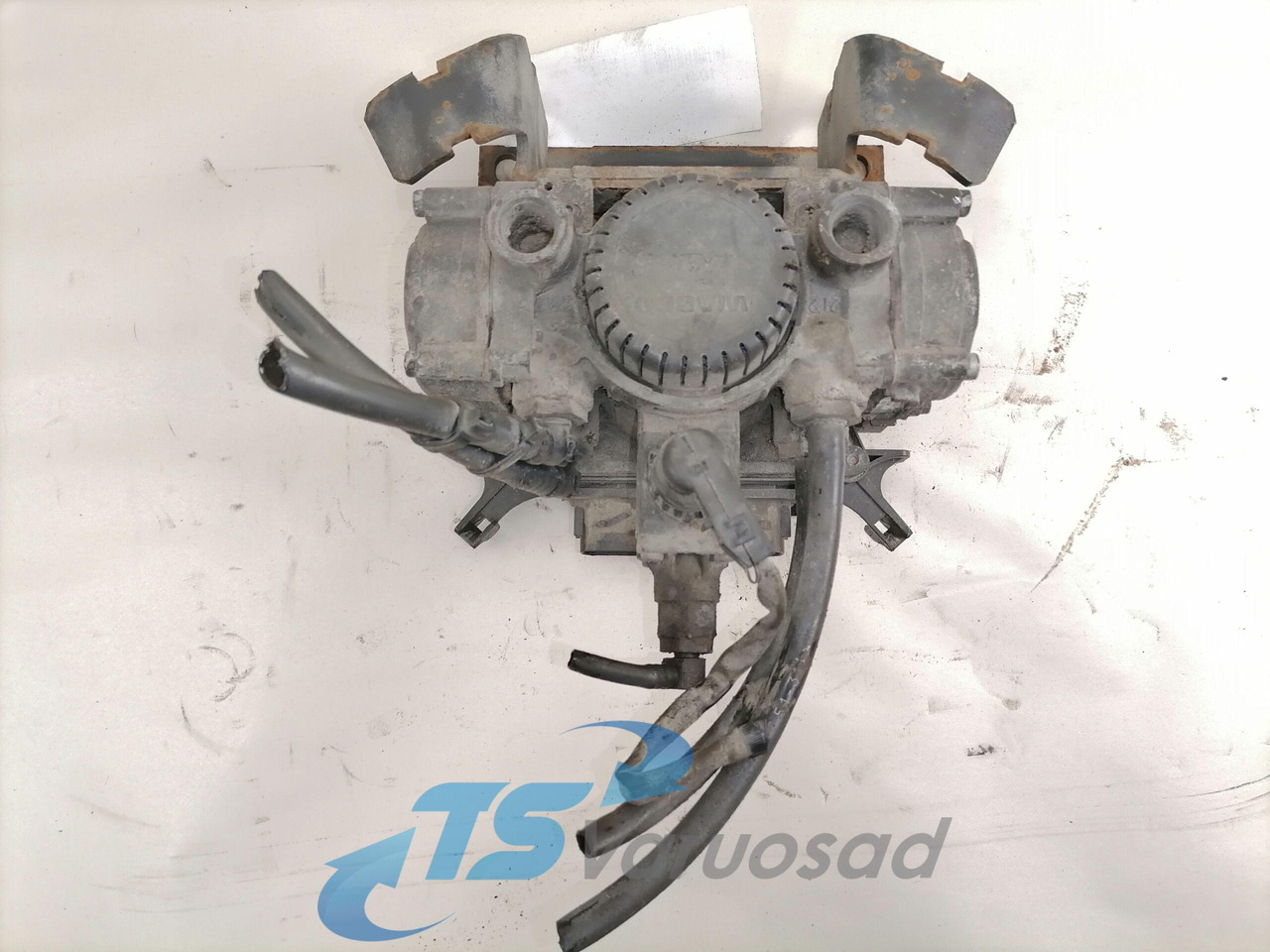 Mercedes-Benz Rear axel brake pressure control valve 4801050060 - Bremsventil für LKW: das Bild 2 Mercedes-Benz Rear axel brake pressure control valve 4801050060 - Bremsventil für LKW: das Bild 2