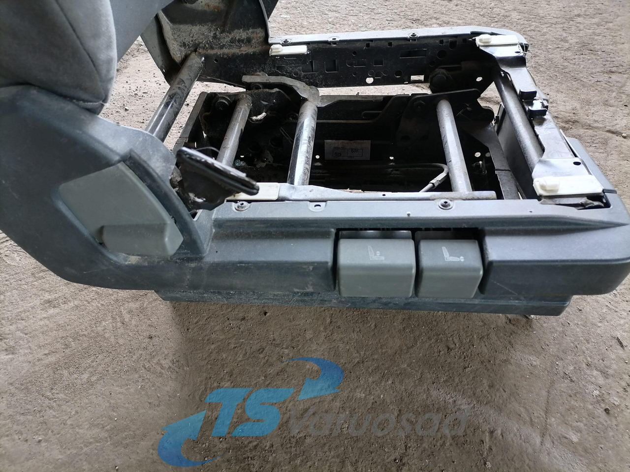 Renault Kaasreisija iste 7485130980 - Sitz für LKW: das Bild 5 Renault Kaasreisija iste 7485130980 - Sitz für LKW: das Bild 5