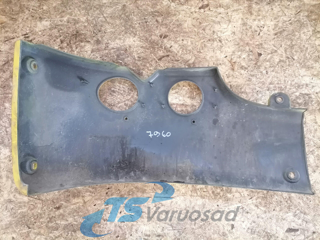 Scania Bumper cover 1439788 - Stoßstangenecke für LKW: das Bild 2 Scania Bumper cover 1439788 - Stoßstangenecke für LKW: das Bild 2