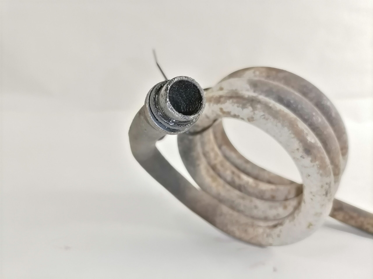 Scania Compressor air pipe 1933077 - Kompressor, Druckluftanlage für LKW: das Bild 3 Scania Compressor air pipe 1933077 - Kompressor, Druckluftanlage für LKW: das Bild 3