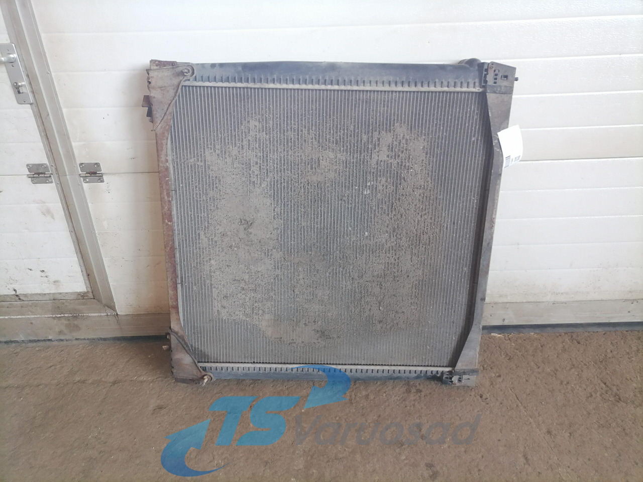 Scania Cooling radiator 1769997 - Kühler für LKW: das Bild 2 Scania Cooling radiator 1769997 - Kühler für LKW: das Bild 2