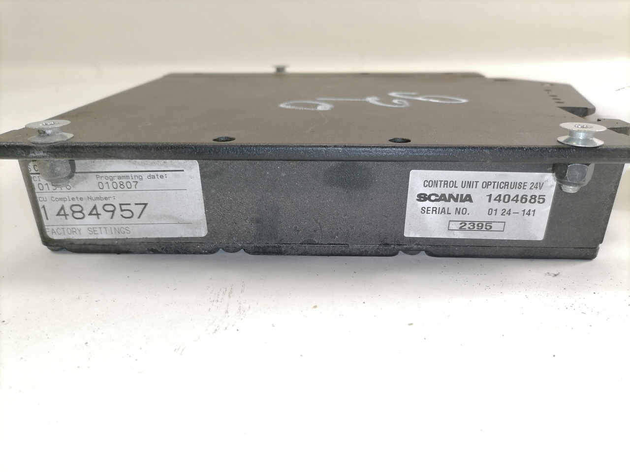 Scania Ecu, OPC 1484957 - Steuergerät für LKW: das Bild 2 Scania Ecu, OPC 1484957 - Steuergerät für LKW: das Bild 2