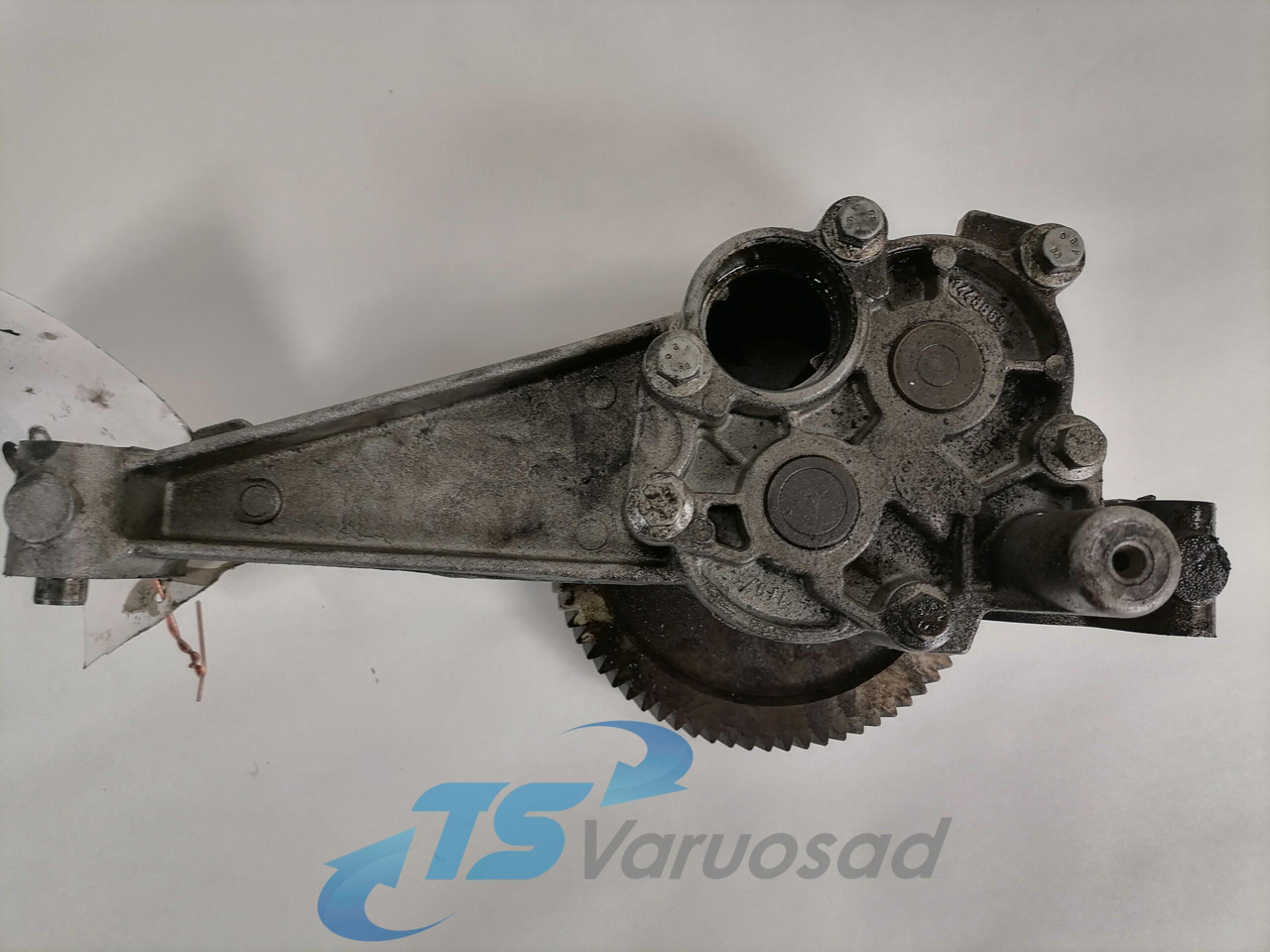 Scania Oil pump 1448659 - Ölpumpe für LKW: das Bild 2 Scania Oil pump 1448659 - Ölpumpe für LKW: das Bild 2