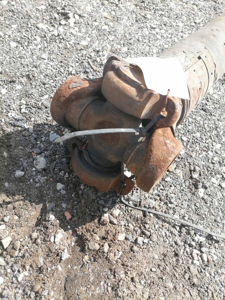 Scania Propeller shaft 1758598 - Kardanwelle für LKW: das Bild 3 Scania Propeller shaft 1758598 - Kardanwelle für LKW: das Bild 3
