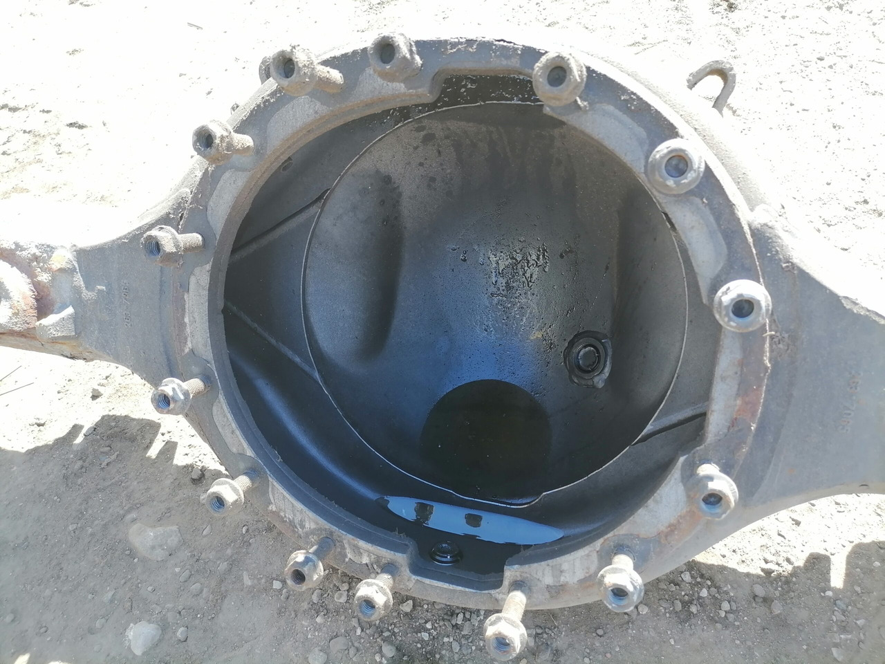 Scania Rear axel housing ADA1100 - Achse und Teile für LKW: das Bild 3 Scania Rear axel housing ADA1100 - Achse und Teile für LKW: das Bild 3
