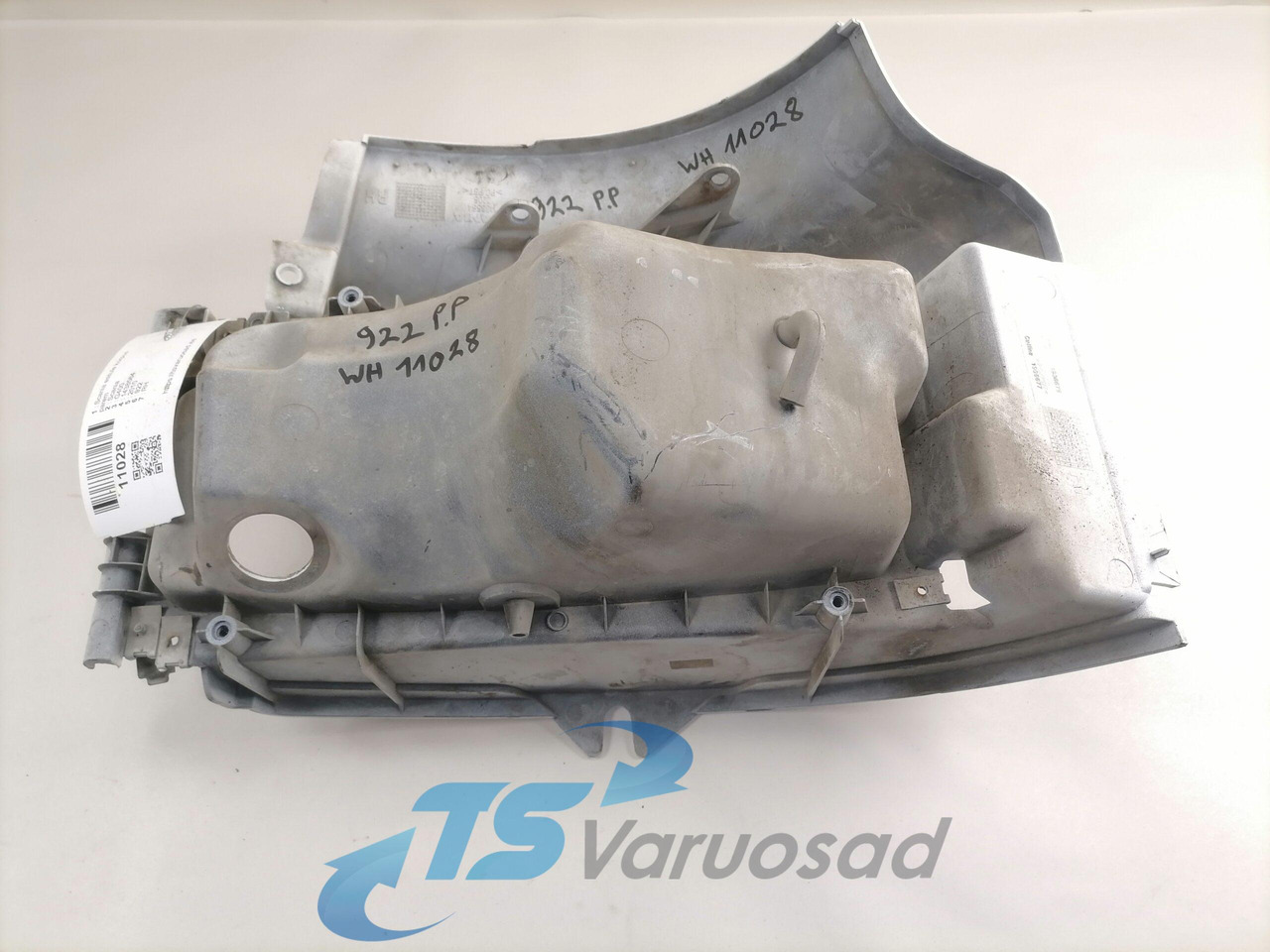 Scania Scania esitule korpus, parem 1438564 - Lichter/ Leuchten für LKW: das Bild 2 Scania Scania esitule korpus, parem 1438564 - Lichter/ Leuchten für LKW: das Bild 2