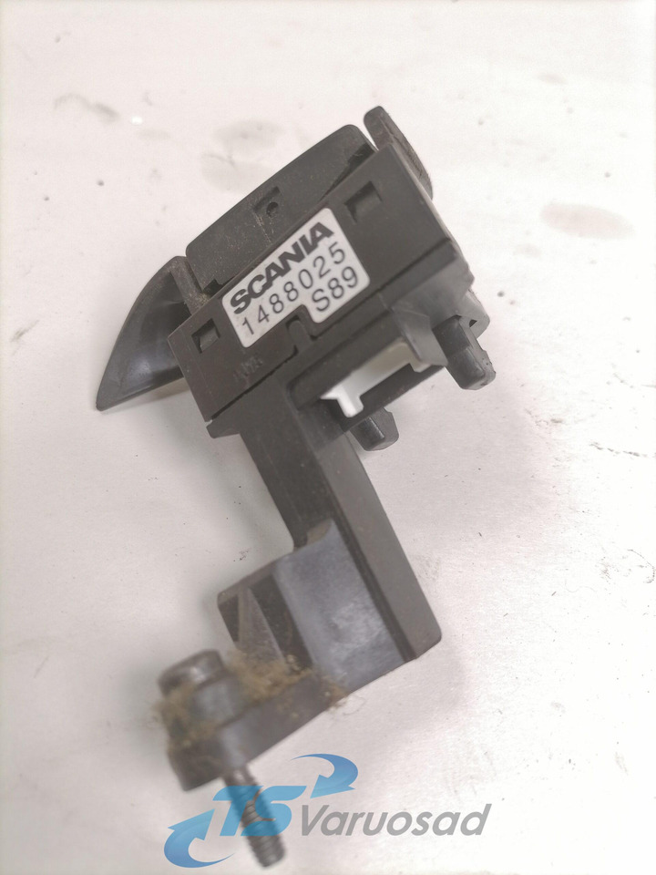 Scania Switch, steering wheel 1488025 - Lenkung für LKW: das Bild 3 Scania Switch, steering wheel 1488025 - Lenkung für LKW: das Bild 3