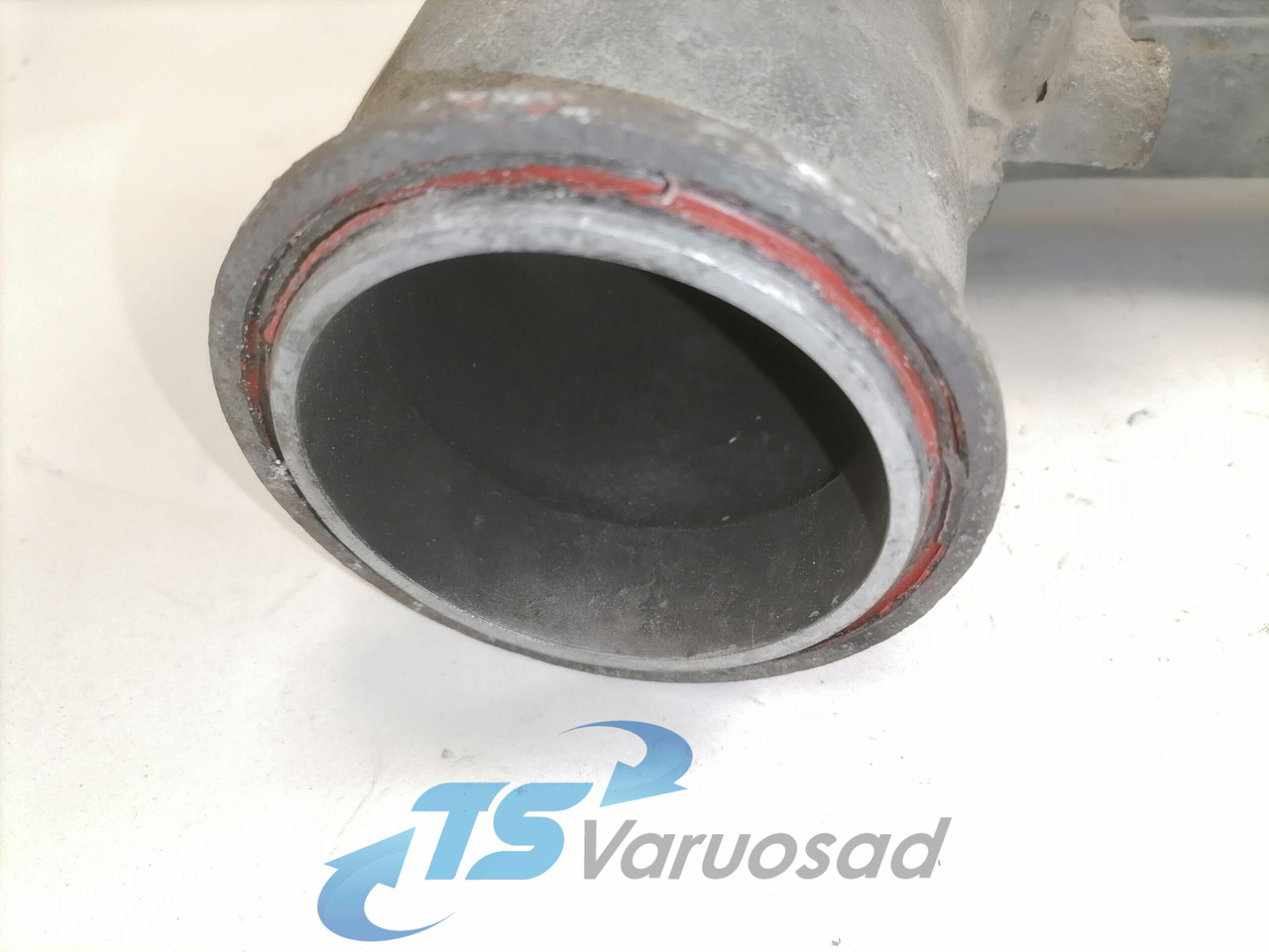 Scania intercooler pipe 1375488 - Interkühler für LKW: das Bild 2 Scania intercooler pipe 1375488 - Interkühler für LKW: das Bild 2