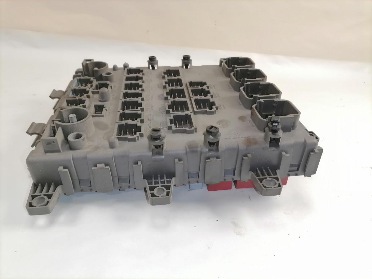 Volvo Central electric unit 5010590677 - Sicherung für LKW: das Bild 3 Volvo Central electric unit 5010590677 - Sicherung für LKW: das Bild 3