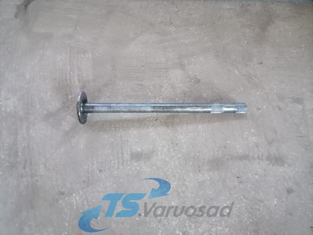 Volvo Drive shaft 1524628 - Antriebswelle für LKW: das Bild 1 Volvo Drive shaft 1524628 - Antriebswelle für LKW: das Bild 1