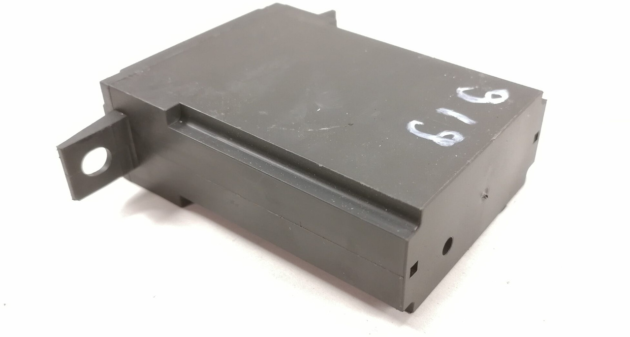 Volvo Ecu, door lock 21465355 - Steuergerät für LKW: das Bild 4 Volvo Ecu, door lock 21465355 - Steuergerät für LKW: das Bild 4