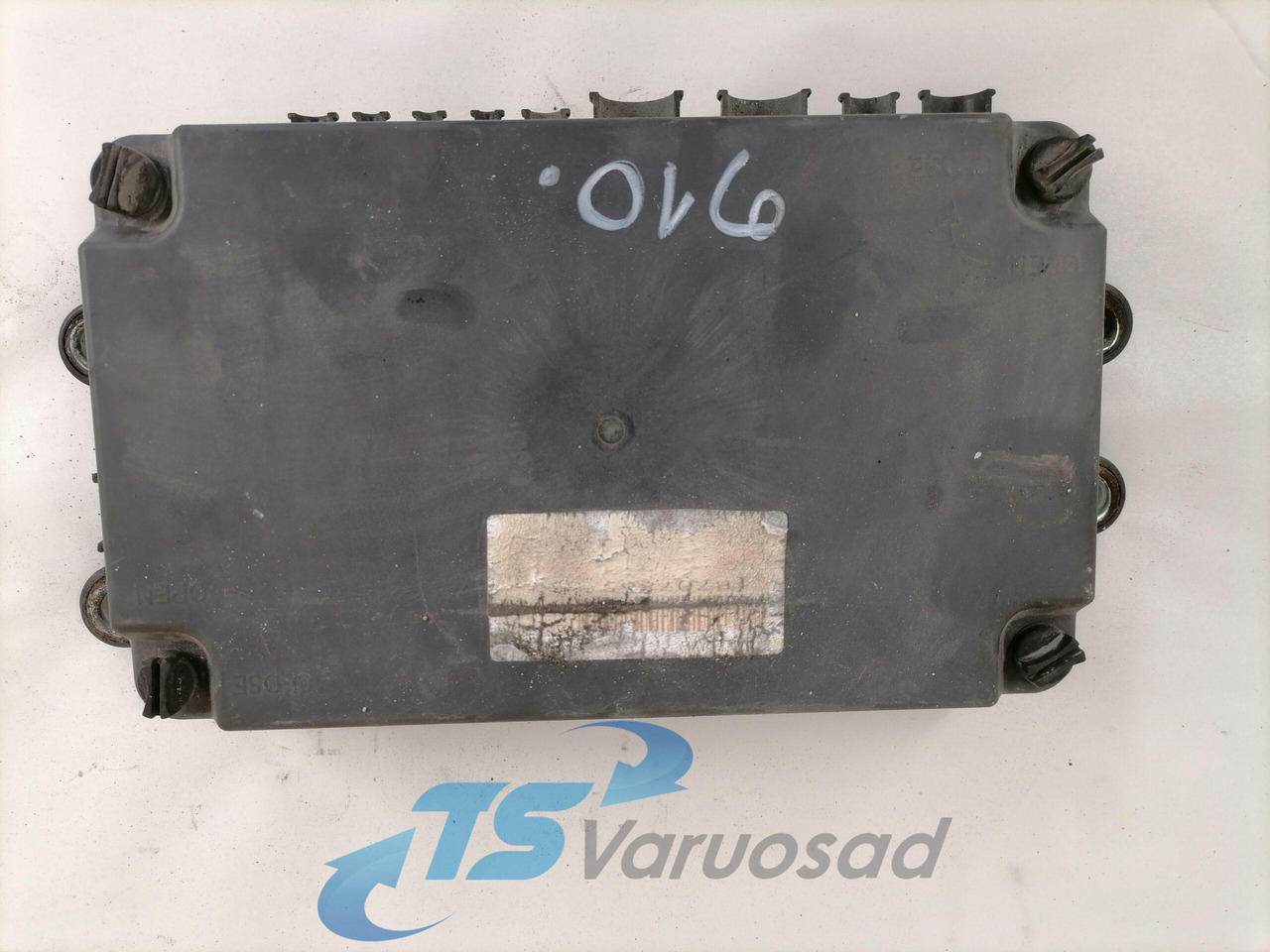 Volvo Fuse box 21717590 - Sicherung für LKW: das Bild 1 Volvo Fuse box 21717590 - Sicherung für LKW: das Bild 1