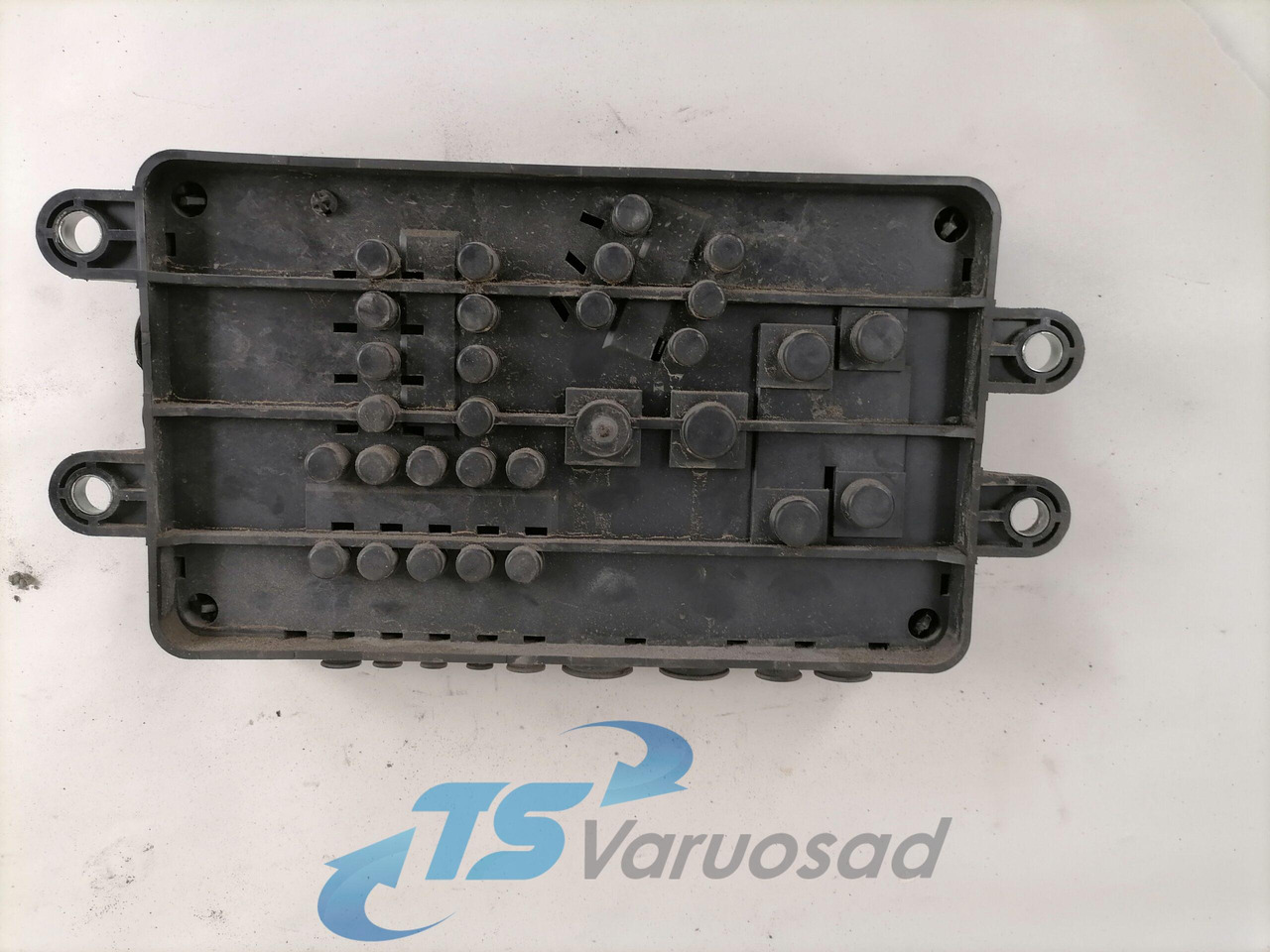 Volvo Fuse box 21717590 - Sicherung für LKW: das Bild 3 Volvo Fuse box 21717590 - Sicherung für LKW: das Bild 3