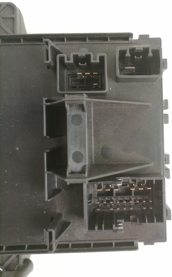 Volvo Fuse box 21939408 - Sicherung für LKW: das Bild 4 Volvo Fuse box 21939408 - Sicherung für LKW: das Bild 4