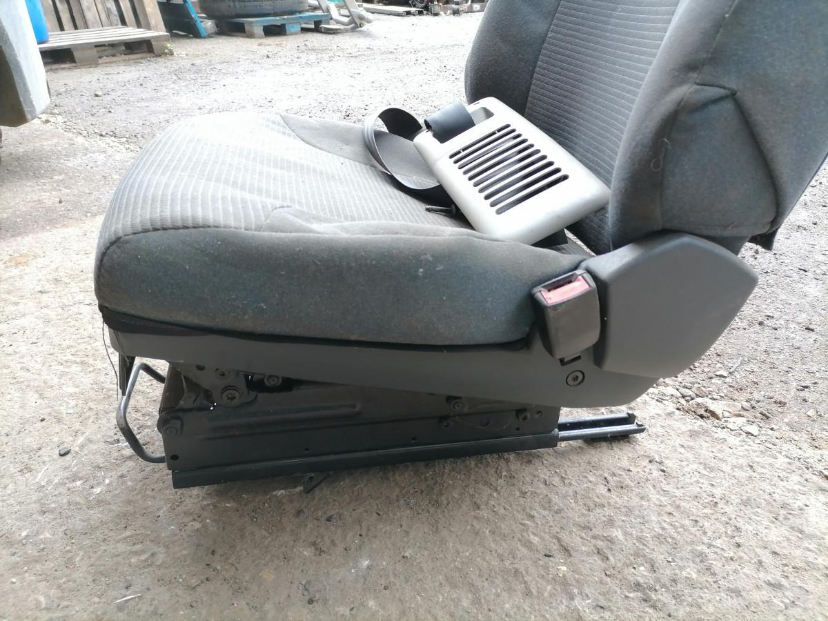 Volvo Passenger seat 7420862569 - Sitz für LKW: das Bild 3 Volvo Passenger seat 7420862569 - Sitz für LKW: das Bild 3