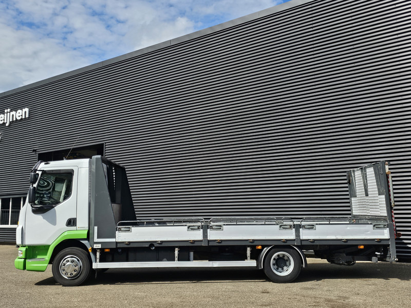 DAF LF 12.210 / OPRIJ / MACHINE TRANSPORT - Abschleppwagen: das Bild 2 DAF LF 12.210 / OPRIJ / MACHINE TRANSPORT - Abschleppwagen: das Bild 2