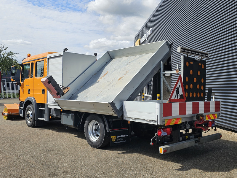 MAN TGM 15.240 BL / TIPPER / DOKA / VEEG / SWEEPER - Kehrmaschine: das Bild 4 MAN TGM 15.240 BL / TIPPER / DOKA / VEEG / SWEEPER - Kehrmaschine: das Bild 4