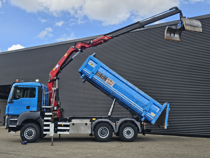 MAN TGS 28.400 6X4-4 BL / CRANE + 2 SIDE TIPPER - Kipper, Autokran: das Bild 2 MAN TGS 28.400 6X4-4 BL / CRANE + 2 SIDE TIPPER - Kipper, Autokran: das Bild 2